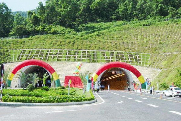 ĐƯỜNG HẦM ĐÈO CẢ 